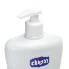 Chicco Baby Moments Doğal Göz Yakmayan Bebek Saç ve Vücut Şampuanı 750ml